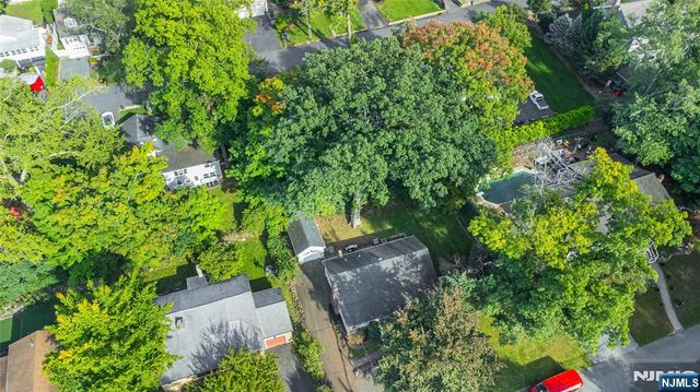 53 Laurel Drive, Wayne, NJ 07470