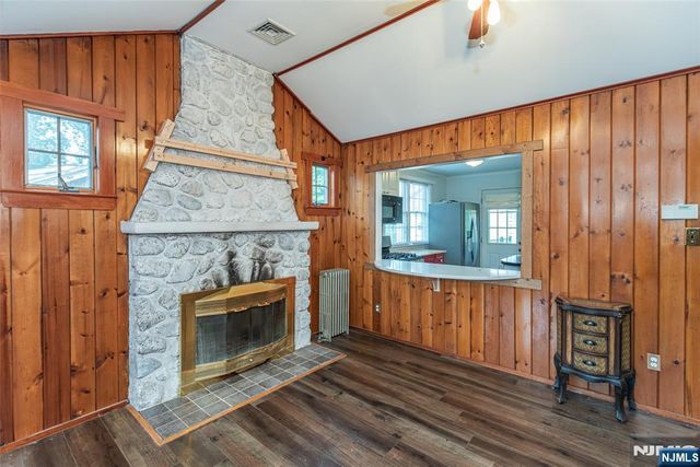 53 Laurel Drive, Wayne, NJ 07470