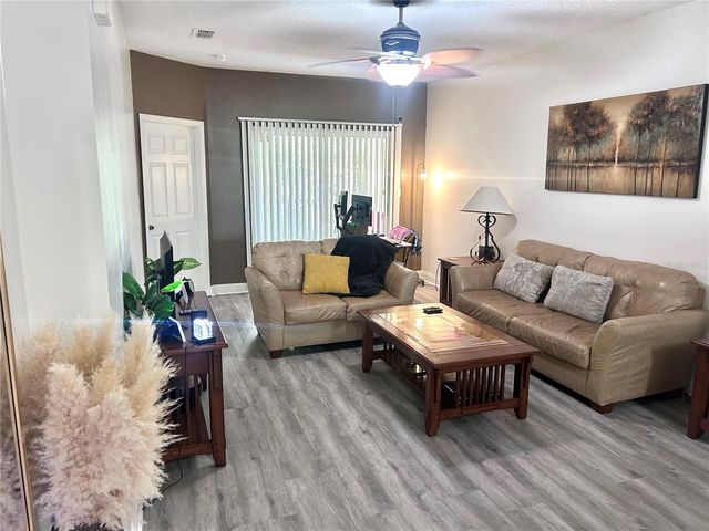 8842 CORAL PALMS COURT B, Kissimmee, FL 34747