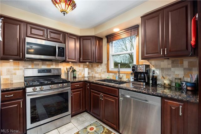 1808 W 42nd Street, Lorain, OH 44053