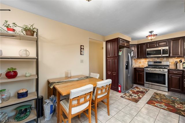 1808 W 42nd Street, Lorain, OH 44053