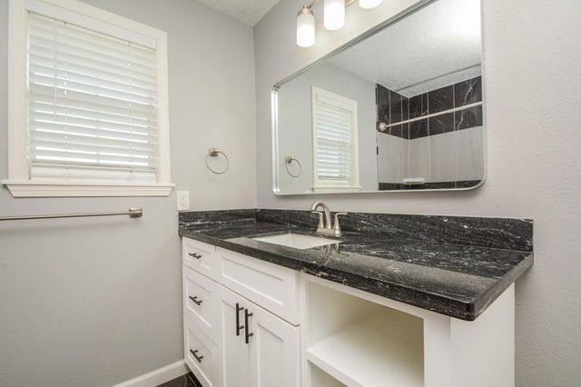4838 Delano Street, Houston, TX 77004