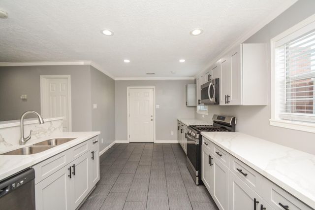 4838 Delano Street, Houston, TX 77004