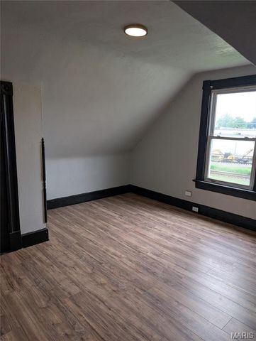 506 N 17th Street, Belleville, IL 62226
