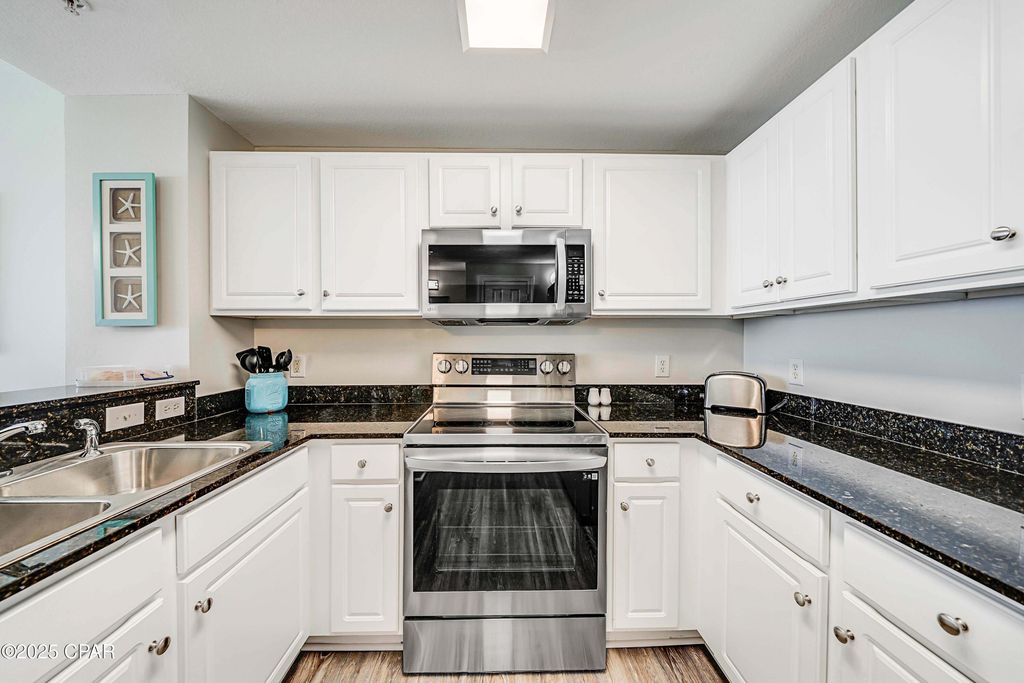 Image 11 of property listing at 15817 Front Beach Road 1-1802, Panama City Beach, FL 32413