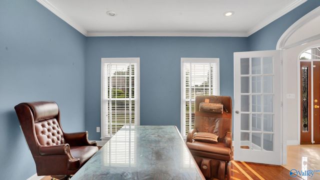 281 River Cove Road, Huntsville, AL 35811