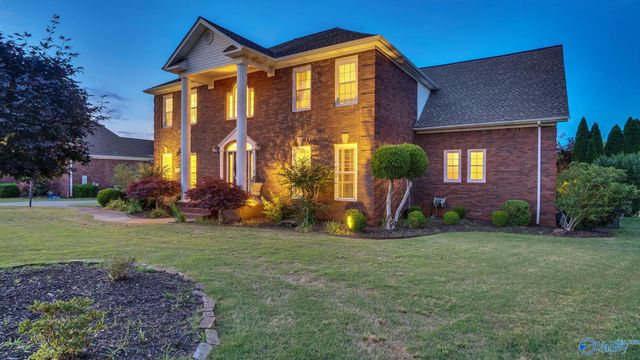 281 River Cove Road, Huntsville, AL 35811