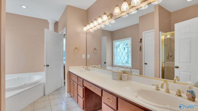 281 River Cove Road, Huntsville, AL 35811