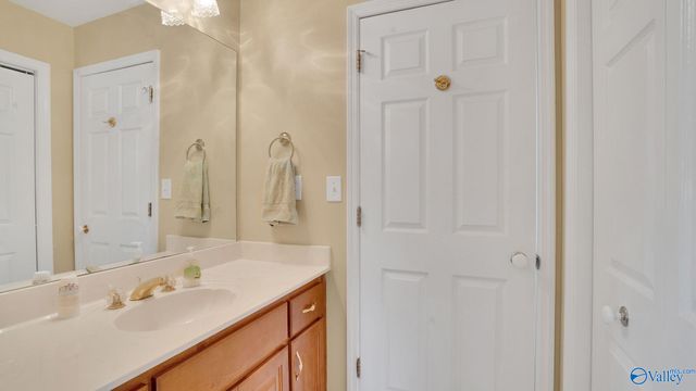 281 River Cove Road, Huntsville, AL 35811