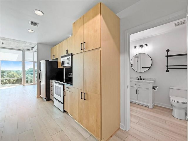 923 Peachtree Street NE 834, Atlanta, GA 30309