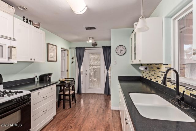 4413 N 19th Place, Phoenix, AZ 85016