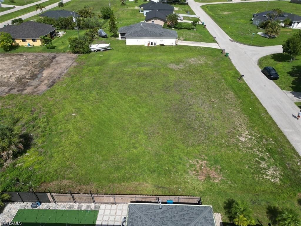 2022 24th TER, CAPE CORAL, FL 33909 — exterior