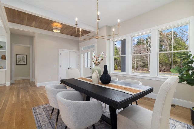 01 Venus Drive, Warwick, RI 02818