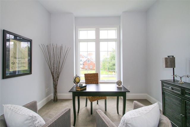 01 Venus Drive, Warwick, RI 02818