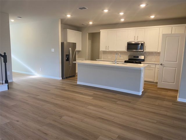 2129 Mustang Way, Seagoville, TX 75159