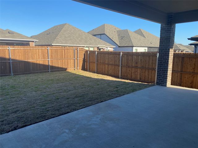 2129 Mustang Way, Seagoville, TX 75159