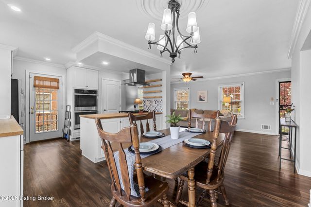 3232 Radiance Rd, Louisville, KY 40220