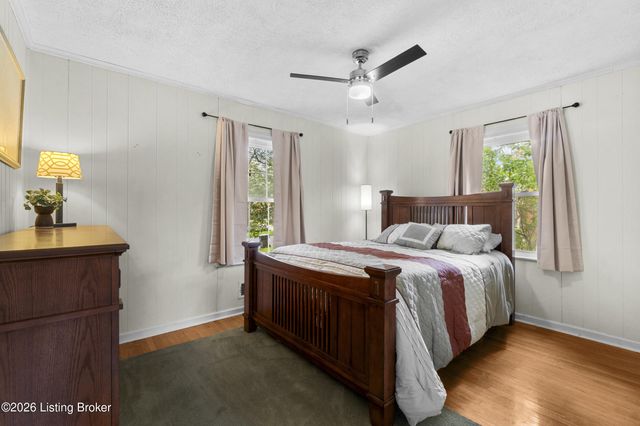 3232 Radiance Rd, Louisville, KY 40220