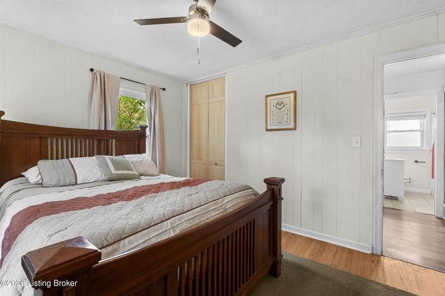 3232 Radiance Rd, Louisville, KY 40220