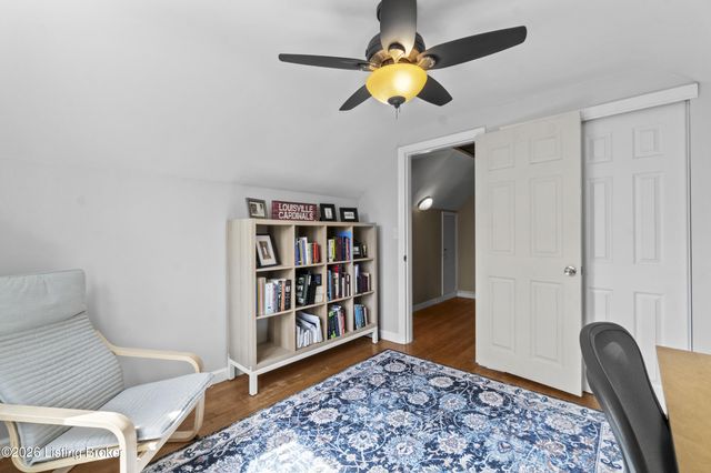 3232 Radiance Rd, Louisville, KY 40220