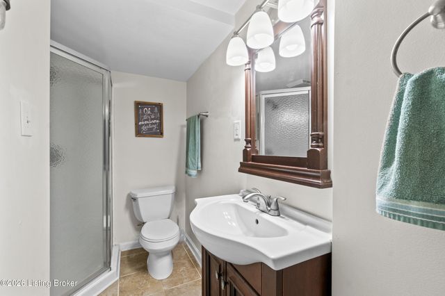 3232 Radiance Rd, Louisville, KY 40220