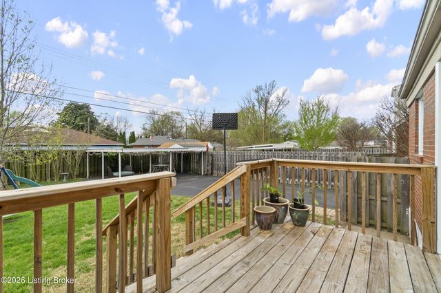 3232 Radiance Rd, Louisville, KY 40220