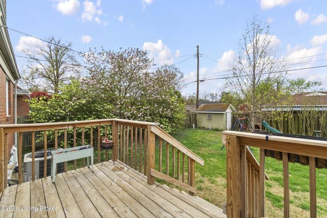 3232 Radiance Rd, Louisville, KY 40220