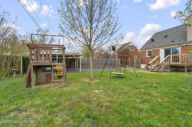 3232 Radiance Rd, Louisville, KY 40220