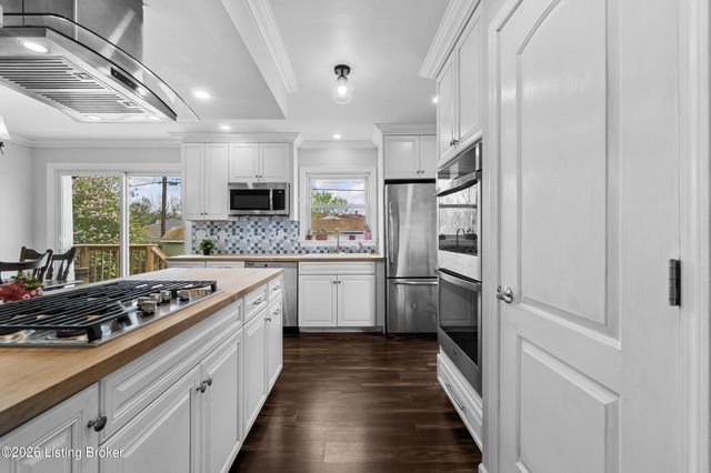 3232 Radiance Rd, Louisville, KY 40220