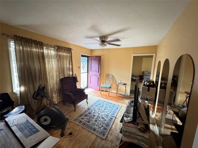 7921 Miley Street, Houston, TX 77028