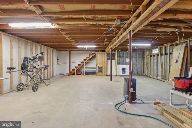 1072 LAMBLEY RD, Landisville, PA 17538