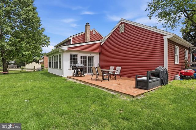 1072 LAMBLEY RD, Landisville, PA 17538