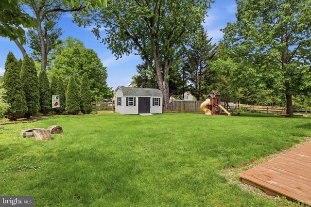 1072 LAMBLEY RD, Landisville, PA 17538