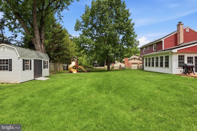 1072 LAMBLEY RD, Landisville, PA 17538