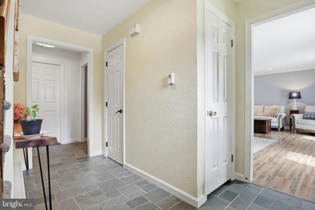 1072 LAMBLEY RD, Landisville, PA 17538