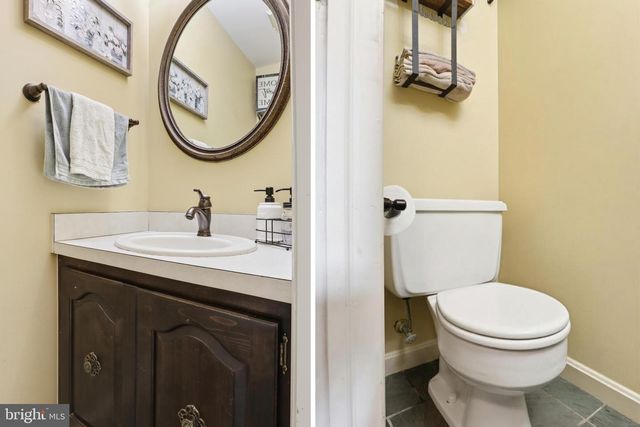 1072 LAMBLEY RD, Landisville, PA 17538