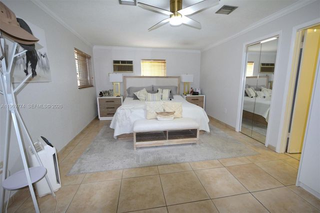 890 E 38th Street, Hialeah, FL 33013