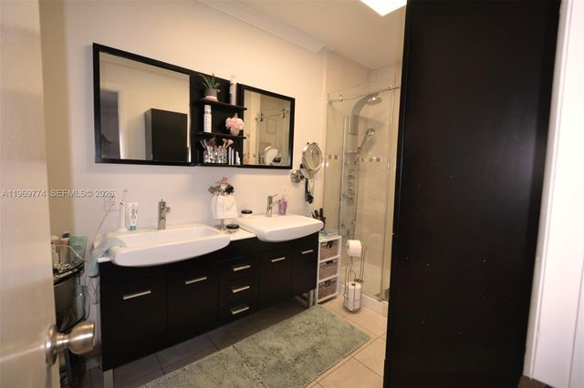 890 E 38th Street, Hialeah, FL 33013