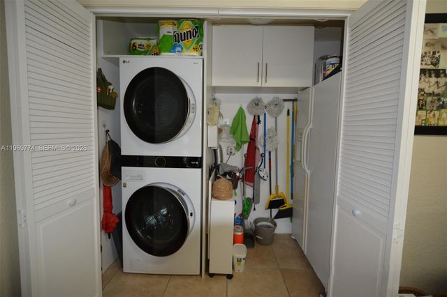 890 E 38th Street, Hialeah, FL 33013