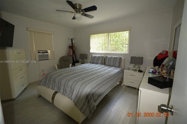 890 E 38th Street, Hialeah, FL 33013