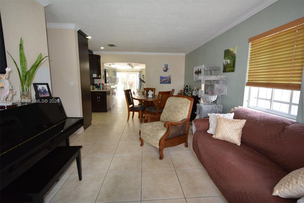 890 E 38th Street, Hialeah, FL 33013