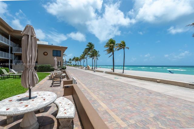 3300 N Surf Rd 17A, Hollywood, FL 33019