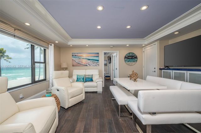 3300 N Surf Rd 17A, Hollywood, FL 33019