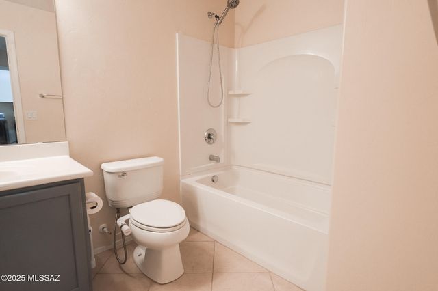 21607 E Homestead Drive, Red Rock, AZ 85145