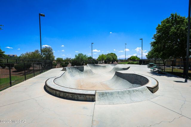 21607 E Homestead Drive, Red Rock, AZ 85145