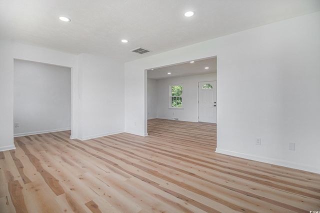 3114 Cultra Rd., Conway, SC 29526