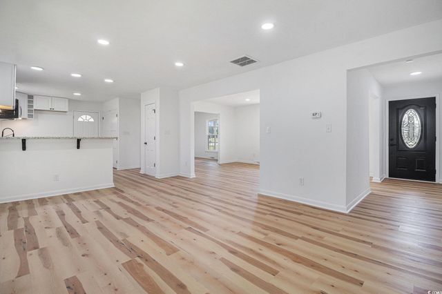 3114 Cultra Rd., Conway, SC 29526