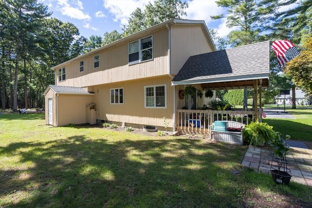 231 Shady Valley Rd, Coventry, RI 02816