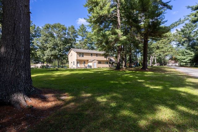 231 Shady Valley Rd, Coventry, RI 02816