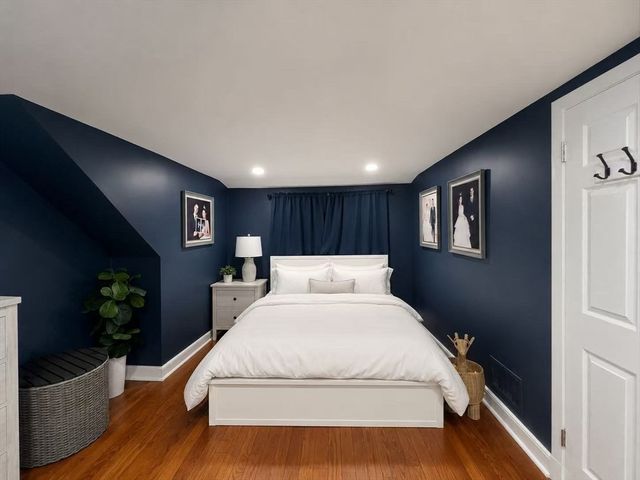 325 Merriam St, Weston, MA 02493